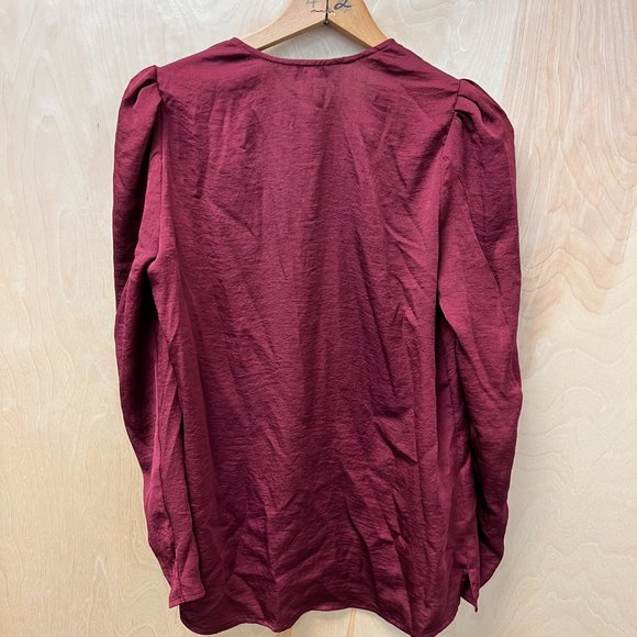 Woman's Medium Blouse (Brand: Express) - Picture 2 of 3